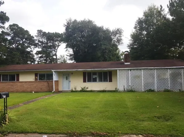 702 Hemlock St, Columbus, MS 39702