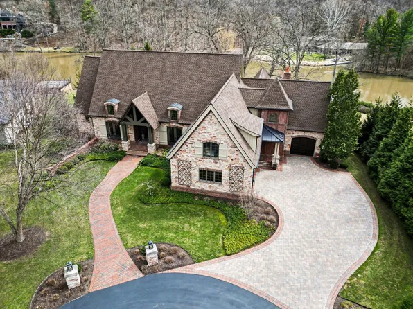 7428 Biscayne Way SE, Grand Rapids, MI 49546