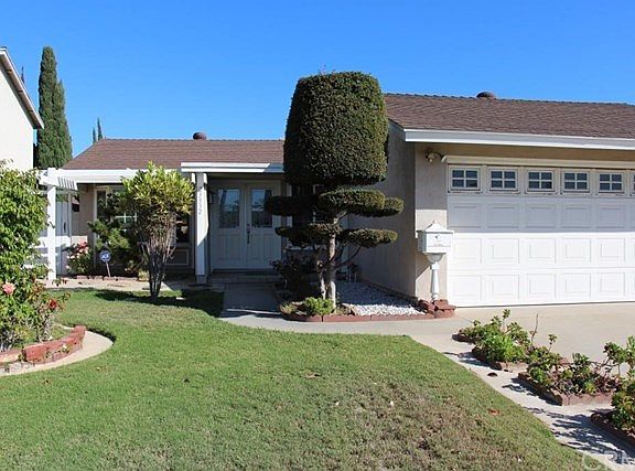 2nd image of 23332 Brightwater Pl