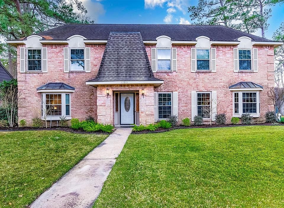 Welcome home to 17011 Hill View Lane!