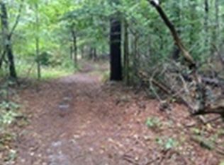 51 Old Country Rd, East Quogue, NY 11942