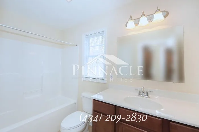 2313 Acorn St #B — Photo 12