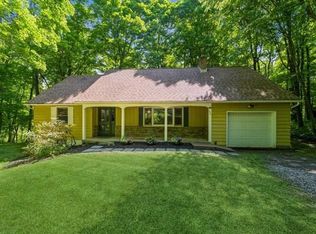 464 Masten Rd, Pleasant Valley, NY 12569