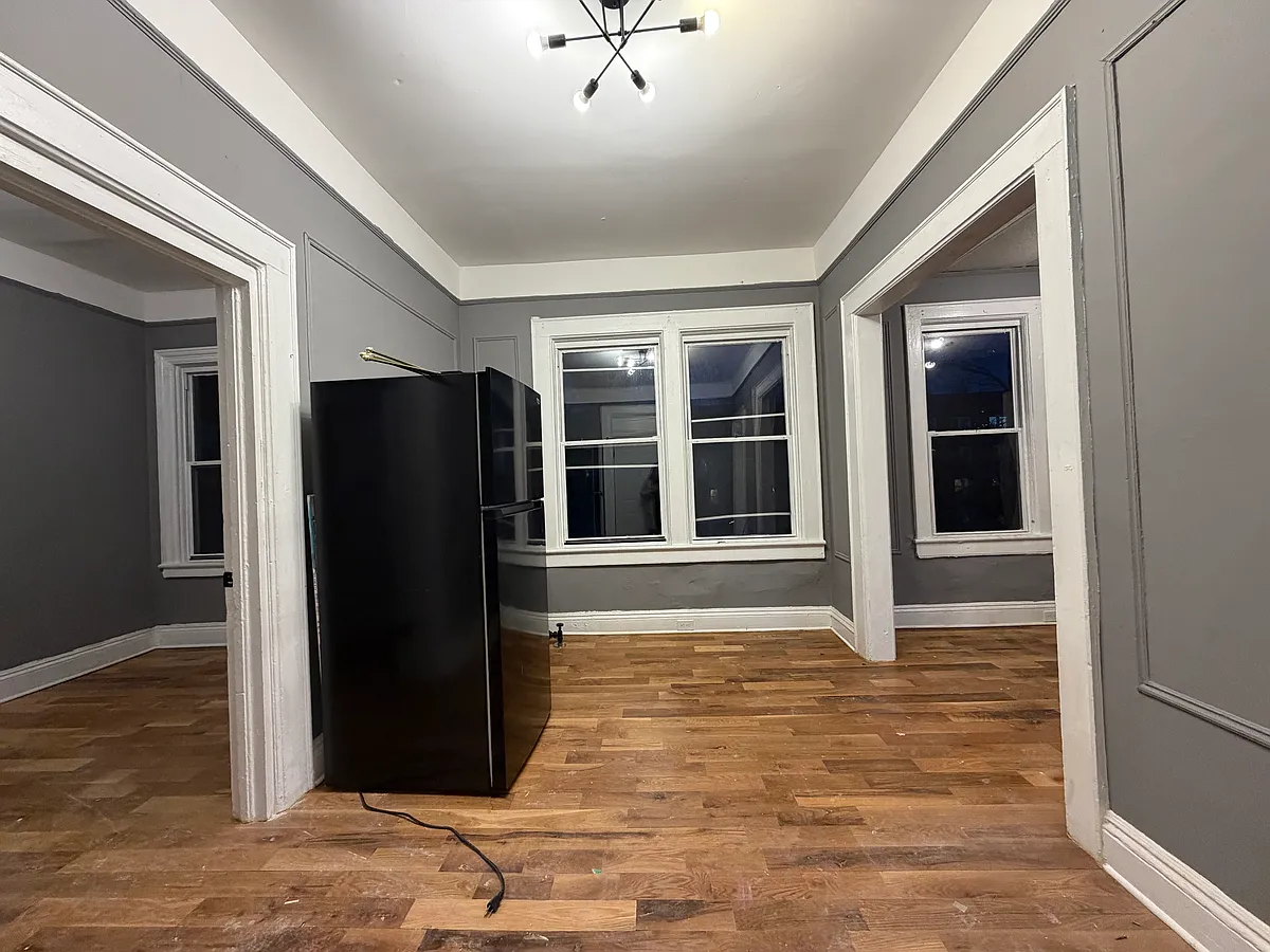 Building Photo - 723 Arlington Ave #5