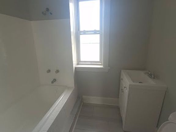 5th image of 201 N Laramie Ave #5154-2