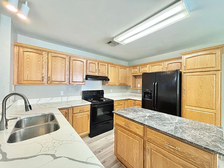 4734 Autumndale Dr — Photo 5
