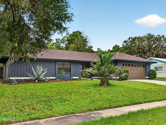 3rd image of 551 DELTONA Boulevard