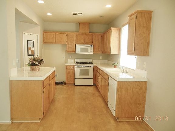 3rd image of 4096 Regatta Dr