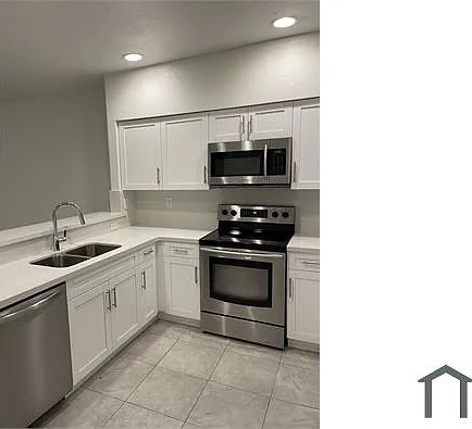 3 bed, 1600 sqft, $3,650 — Photo 1