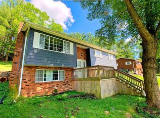 69 1/2 Dogwood Rd, Saint Albans, WV 25177
