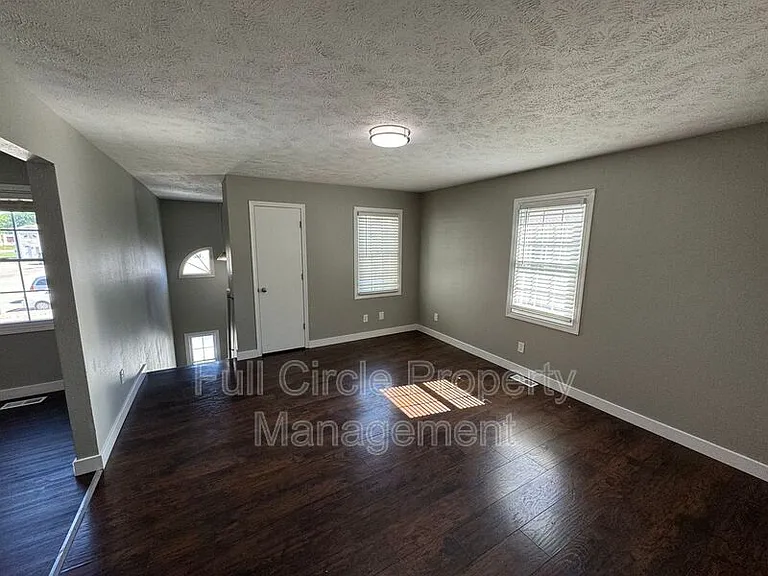 2710 N 1st St #4 — Photo 5