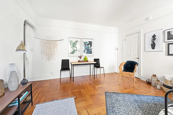 Sold by Compass | media 4