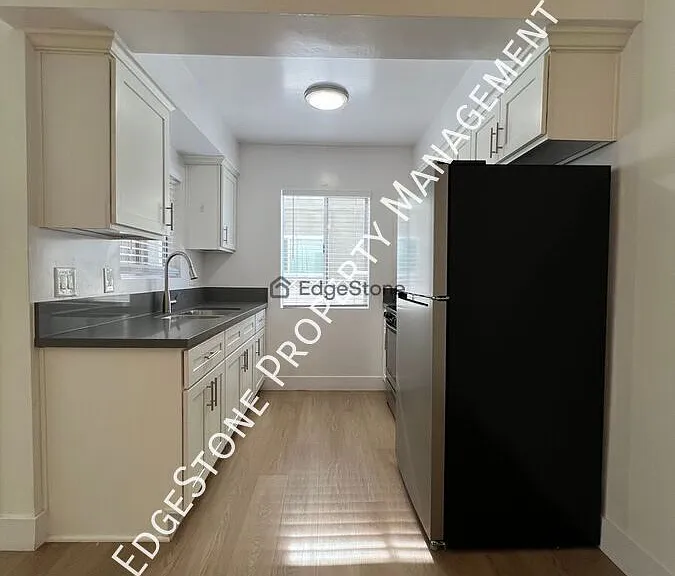 4021 W 137th St #C — Photo 3
