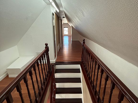 3rd image of 24 Fuller St APT 3