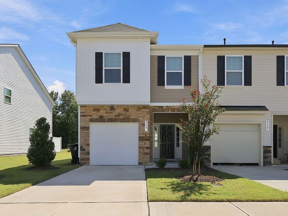 1st image of 717 Ridge Cliff Ln