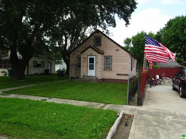 308 W Ohio Ave, George, IA 51237