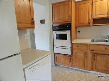 3rd image of 70 Seven Lakes Dr