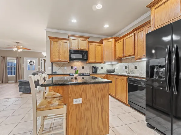 11510 Southfork Dr Unit 37, Baton Rouge, LA 70816
