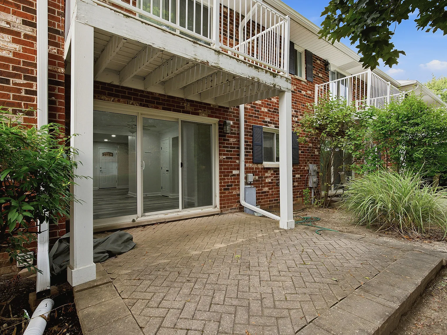 2 bed, 1.5 bath, 2186 sqft, $1,950 — Photo 3