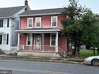 337 Main St photo 1