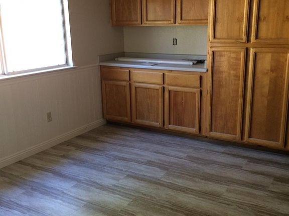 5th image of 2538 Stoughton Way