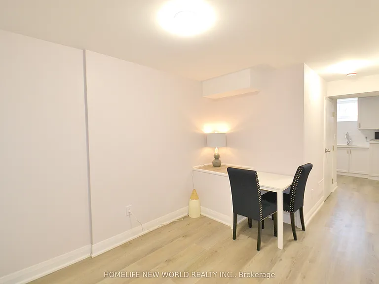 27 Nightingale St #LOWER — Photo 3