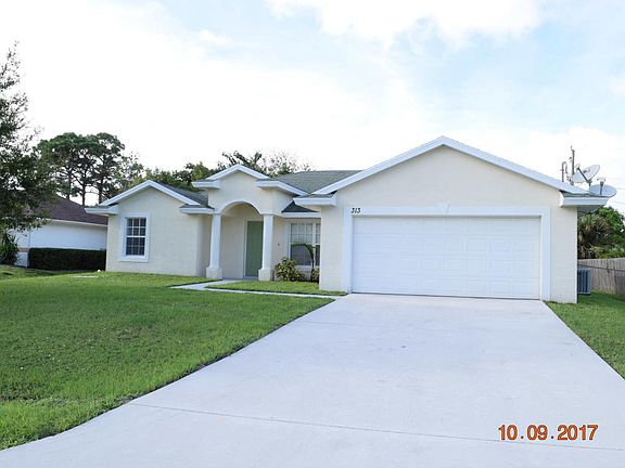 2nd image of 313 SE Crosspoint Dr