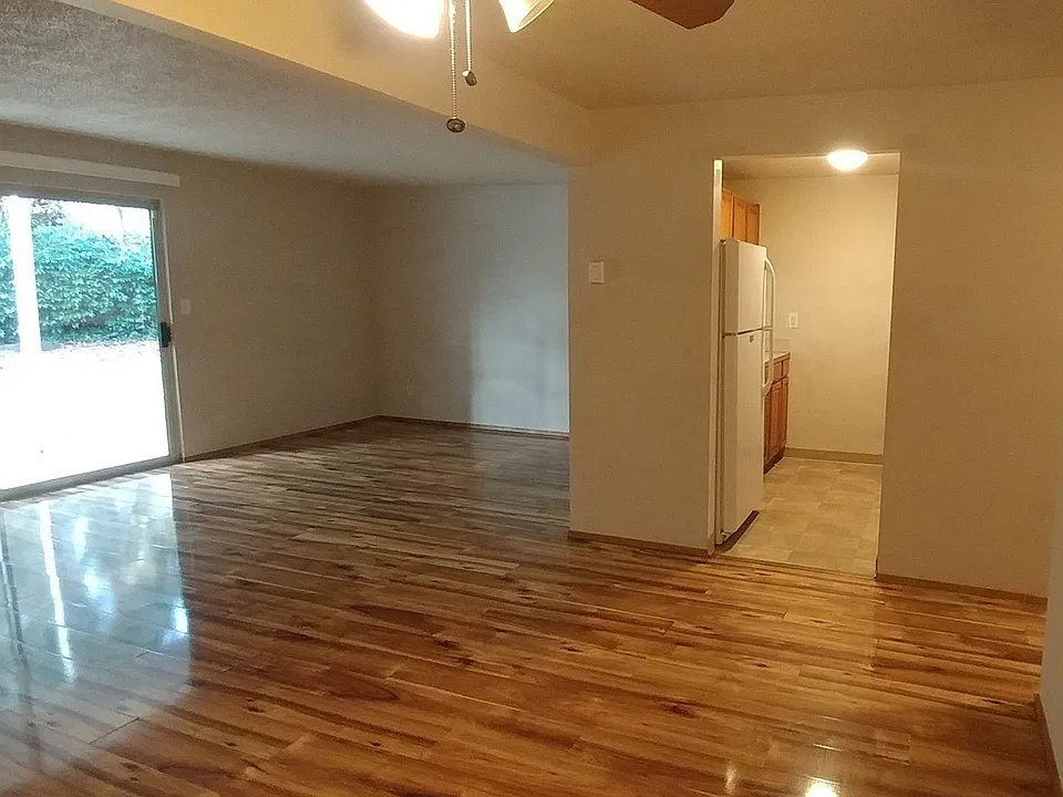 Clover Creek Apartments