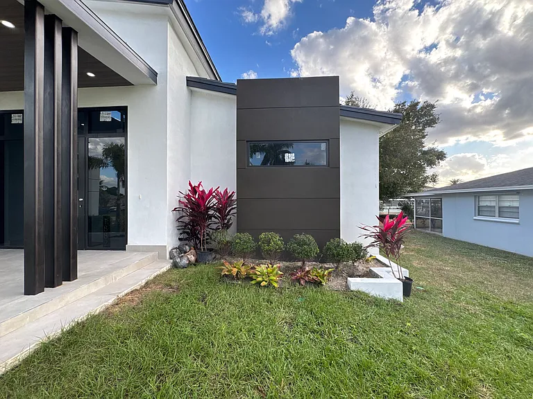 1882 Coral Point Dr — Photo 57