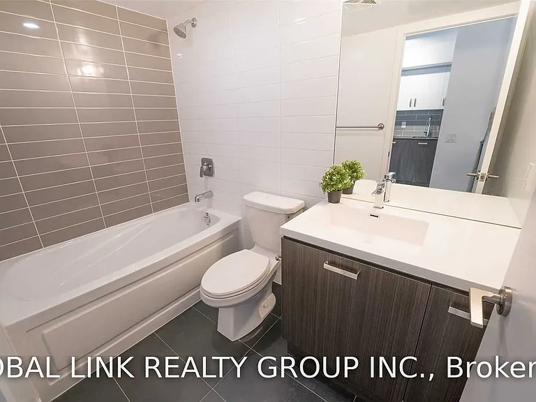 125 Redpath Ave #407 — Photo 10