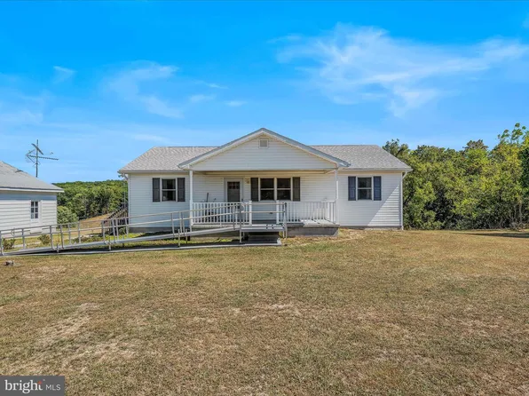 651 Johnson Mill Rd, Berkeley Springs, WV 25411