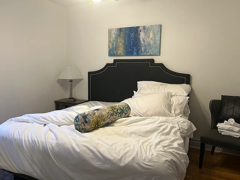 1913 W Larchmont Ave #2A — Photo 7