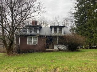 1386 Three Degree Rd, Valencia, PA 16059