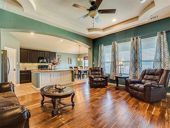 4th image of 229 Kerley Dr