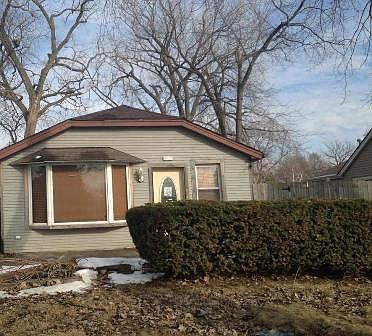 2nd image of 8909 S Central Ave