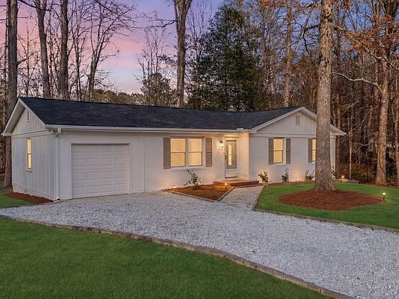 4th image of 5805 Meadowlark Ln