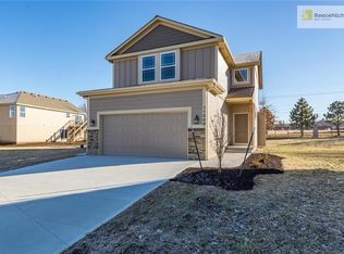11507 E 207th St, Peculiar, MO 64078
