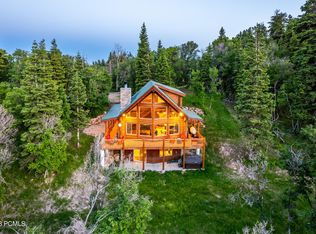 792 W Arapaho Dr, Coalville, UT 84017