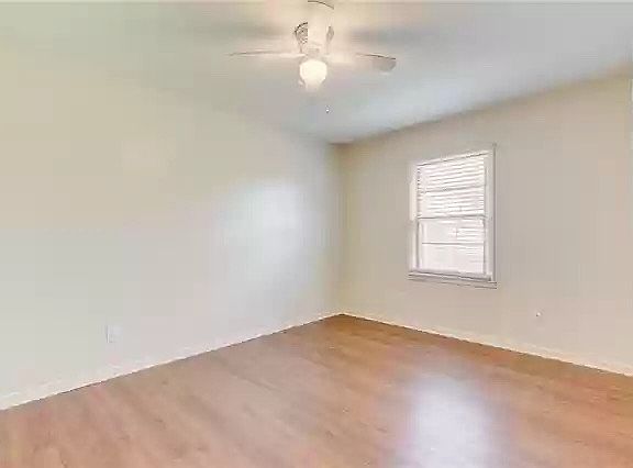 3rd image of 6212 Sundown Dr
