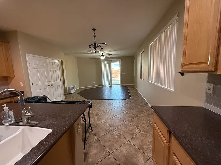 7711 S 68th Dr — Photo 15