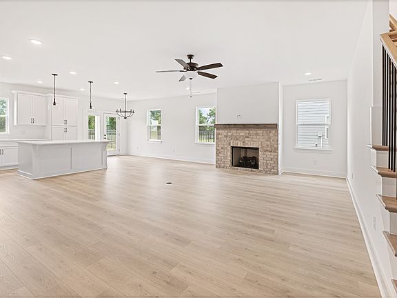 5th image of 7629 Danswerk Dr #38