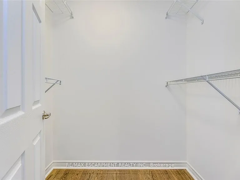 3087 Eberly Woods Dr — Photo 26
