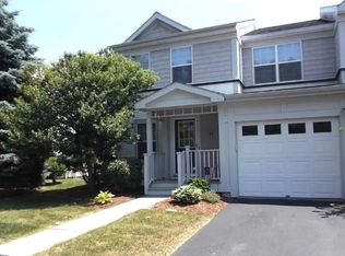 58 Stonington Cir, South Burlington, VT 05403