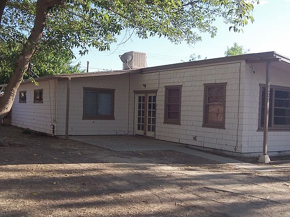 3rd image of 4677 Morales St