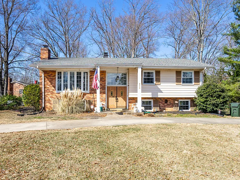 9215 Cherrytree Dr — Photo 5