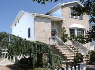 15 Craig Ave, Staten Island, NY 10307