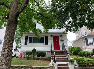 221 5th St, Ridgefield Park, NJ 07660