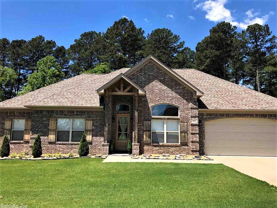 1st image of 913 Hunter Lee Dr