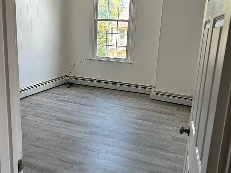 200 Walnut St — Photo 8