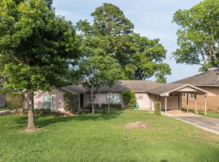 760 High Crest Dr, Pointblank, TX 77364
